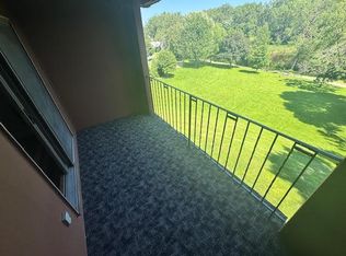 1011 41st Ave NE APT 222, Columbia Heights, MN 55421