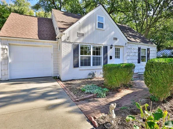 7721 Lowell St, Overland Park, KS 66204