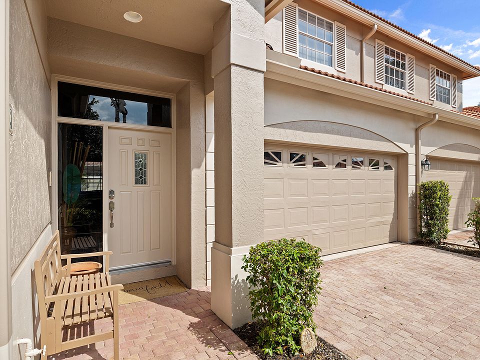 1st image of 33 Monterey Pointe Drive