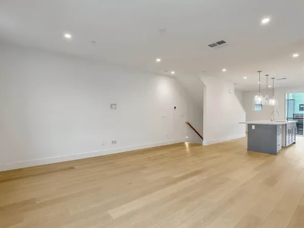 15102 Shore Dr, Los Gatos, CA 95032