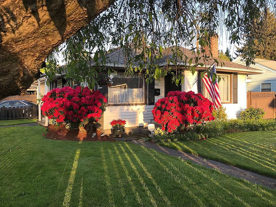 2nd image of 602 2nd Ave S