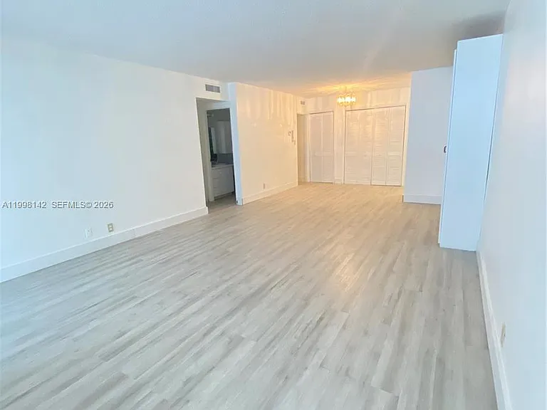 9225 Collins Ave #706 — Photo 6