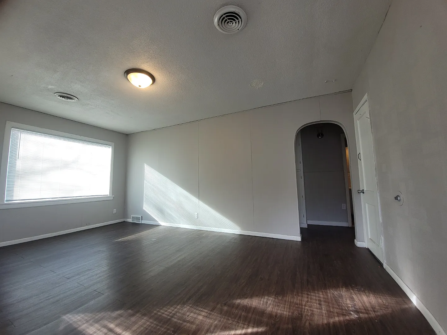 111 N Blaine - 1 — Photo 2
