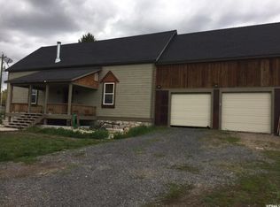 1566 E Woodruff Ln, Malad City, ID 83252