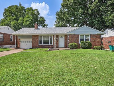 1245 Edgewater Dr, Saint Louis, MO, 63137