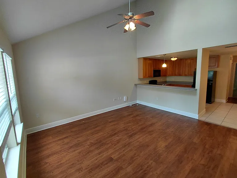 3150 Sawtooth Dr — Photo 2