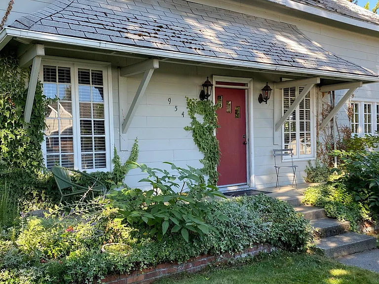Breezy Ln — Photo 1