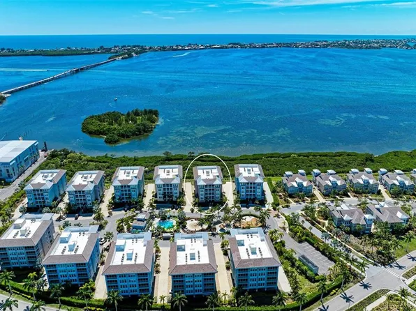 380 Aruba Cir Unit 203, Bradenton, FL 34209