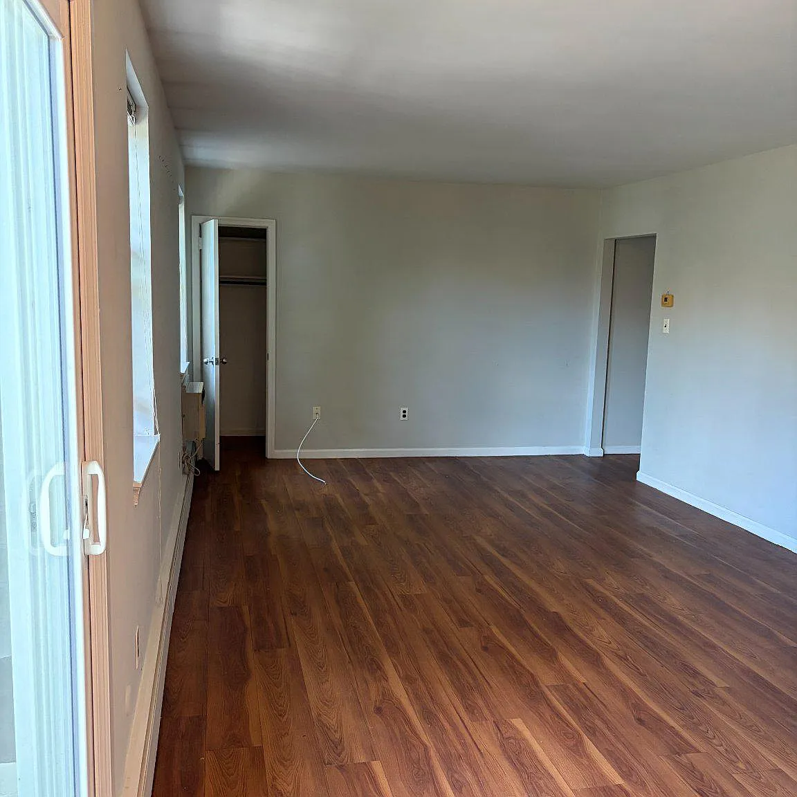 1 bed, 1.0 bath, 560 sqft, $1,525 — Photo 2
