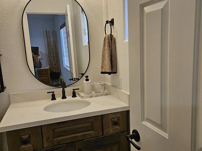 3420 Pioneer Dr — Photo 14