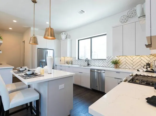 1118 Thompson St, Houston, TX 77007