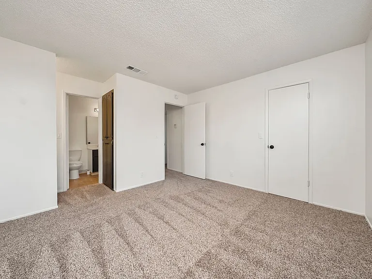 3800 Lily St — Photo 6