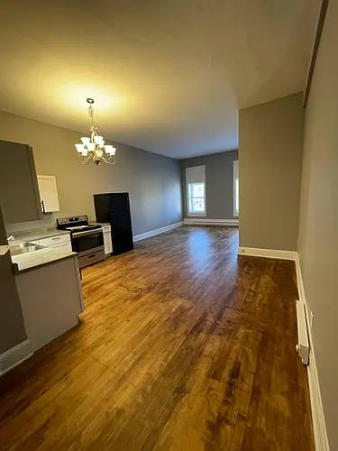 19 W Central St #1 Photo 1