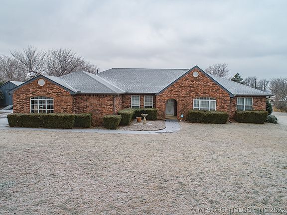 3rd image of 12712 S 193rd East Ave