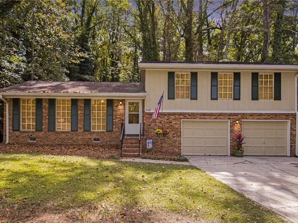 5099 Martindale Ln, Stone Mountain, GA 30088