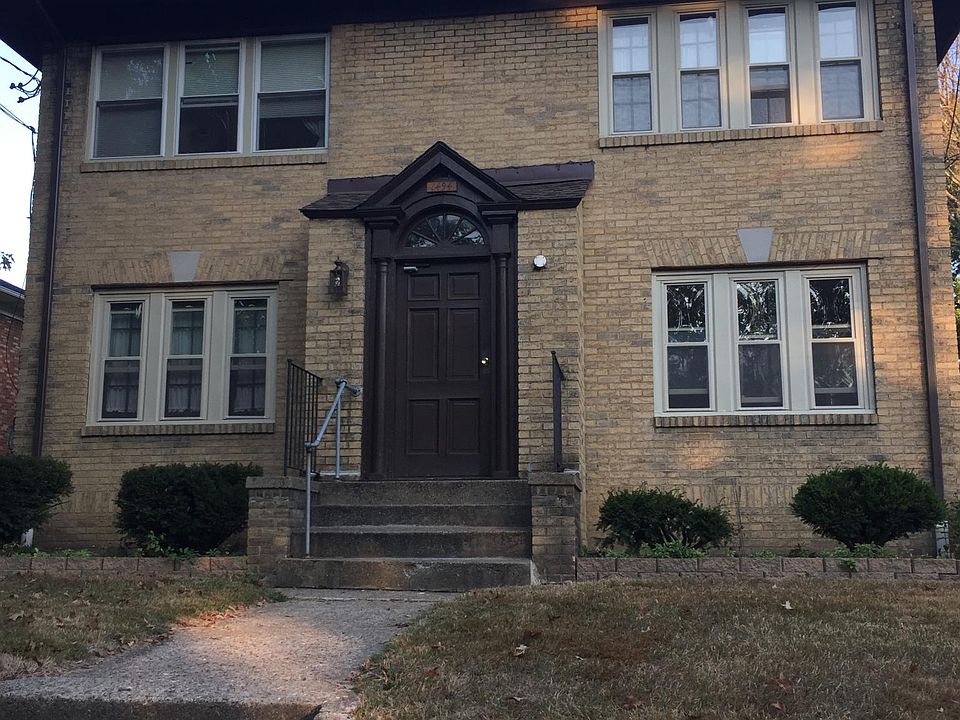 1st image of 1494 Front St #3