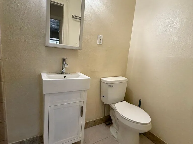 6614 Tamarisk Ave — Photo 9