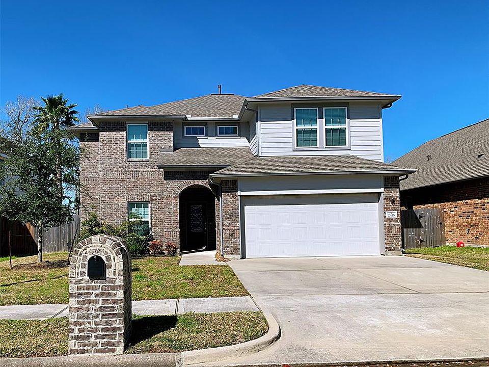 1st image of 2415 Doral Dr