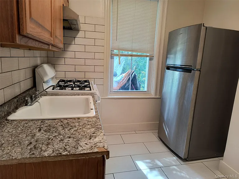 169 N Miller St — Photo 2