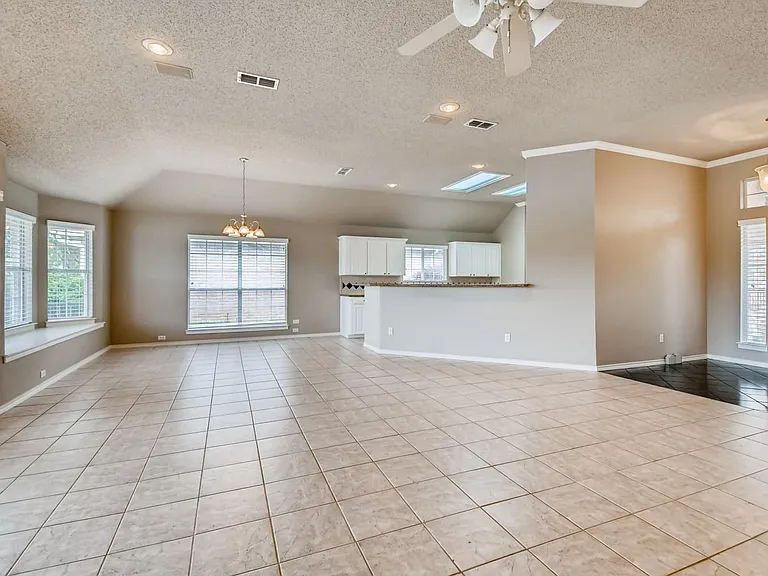 5930 River Bend Dr — Photo 7