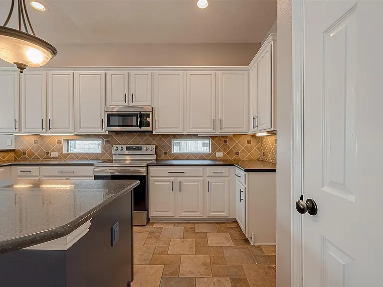 7214 Glenwick Ct — Photo 7
