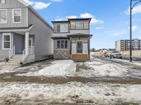 3760 Erlanger Dr NW, Edmonton, AB T6M 1R9