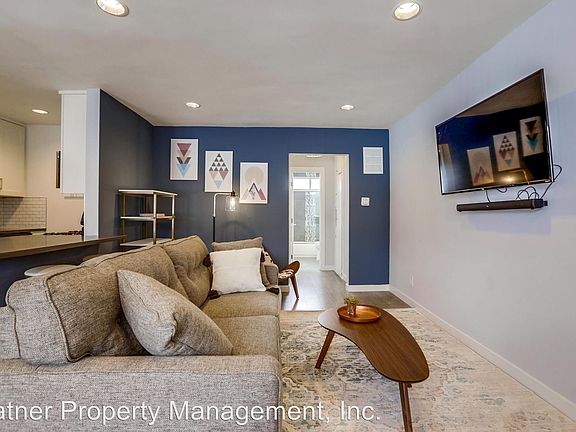 2nd image of 1534 15th St APT 8