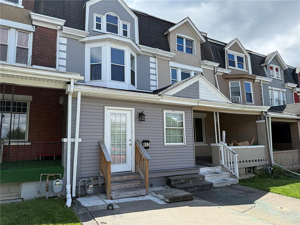 Building Photo - 452 Hanover Ave