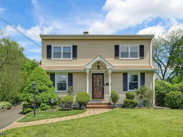 8 Mohawk Dr, Cranford Twp., NJ 07016