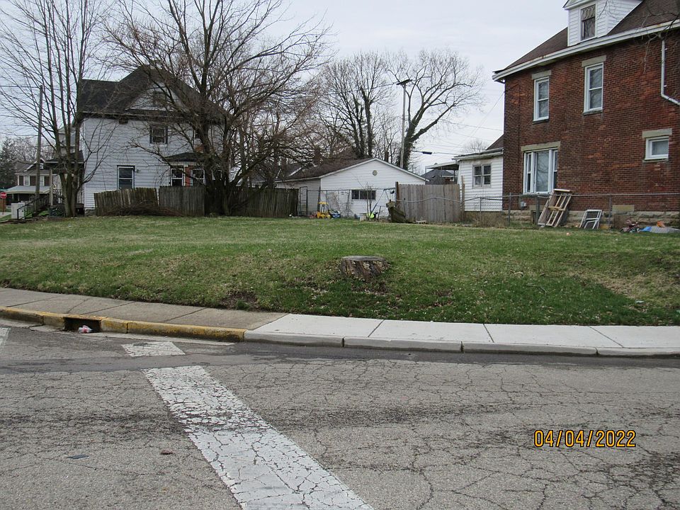 2nd image of 1352 S Fountain Ave