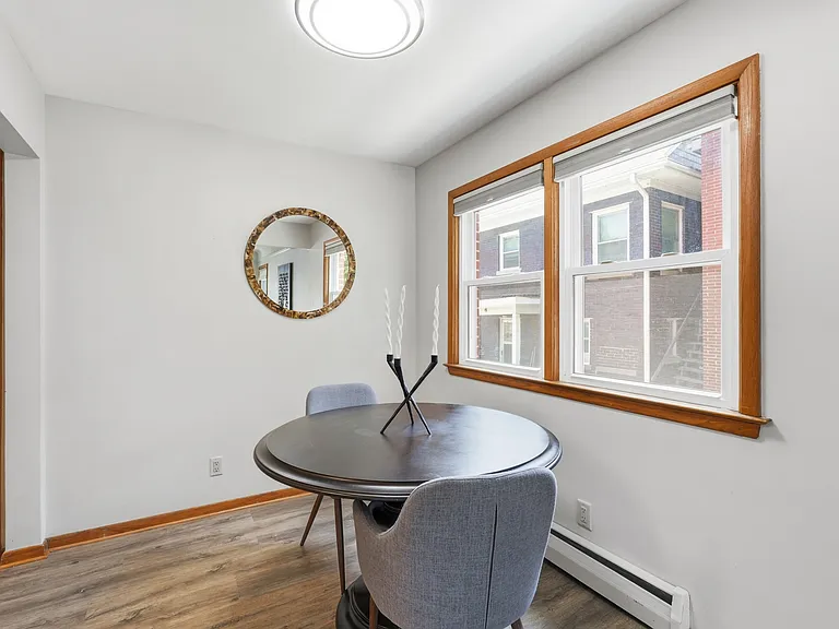 4220 Ingersoll Ave #202 — Photo 13