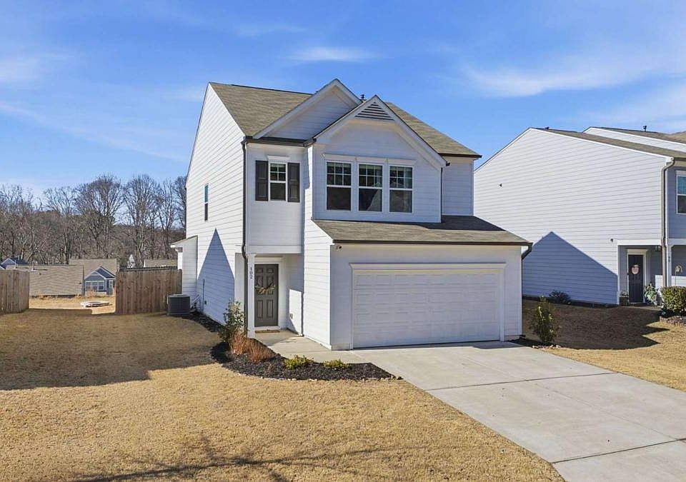 1st image of 102 Pointe Pl