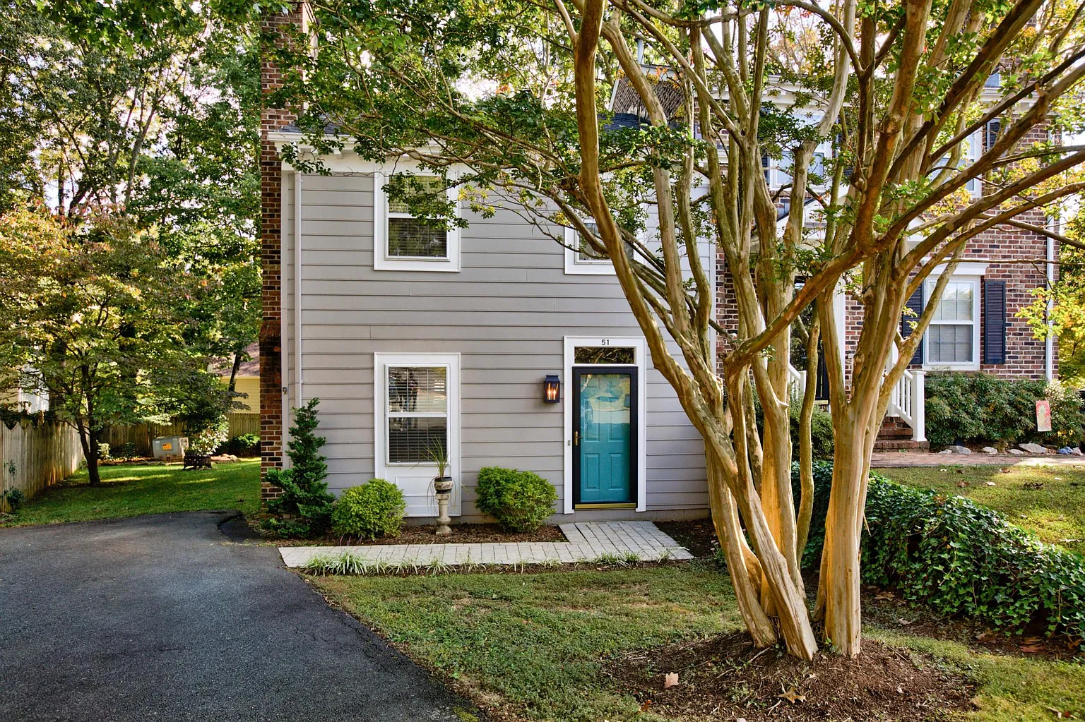 51 Court Pl photo 1