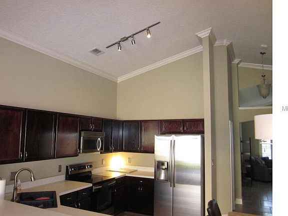 4th image of 2133 Falkner Rd