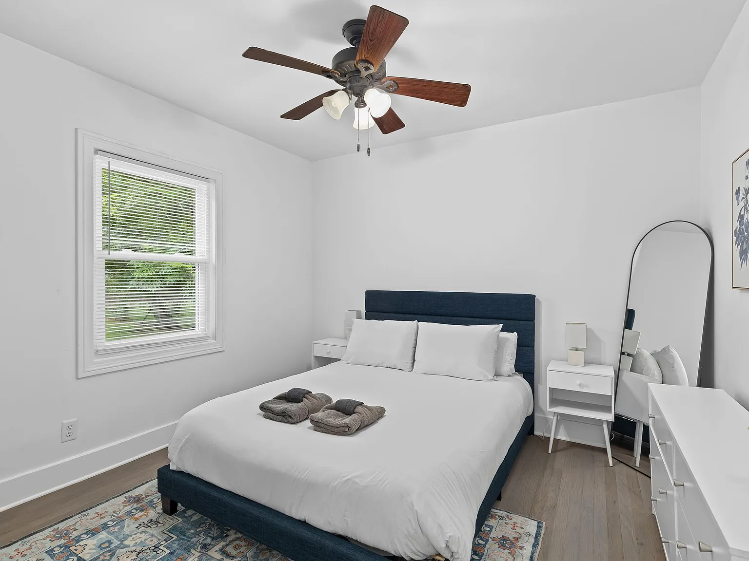 2 bed, 996 sqft, $2,800 — Photo 4