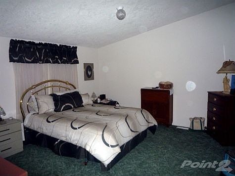 Master bedroom 2