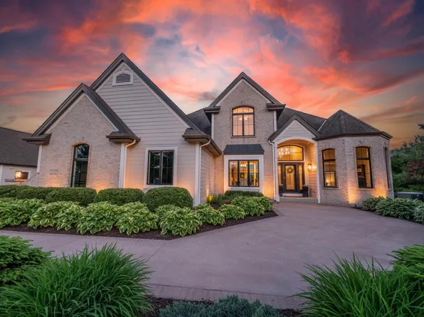 5015 Joshua DRIVE, West Bend, WI 53090