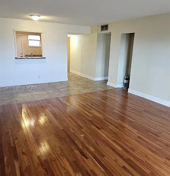 410 NW 68th Ave #509 — Photo 3