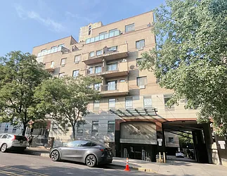 42-31 Colden Street