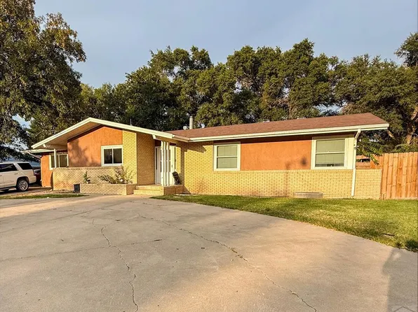 508 Willow Valley Dr, Lamar, CO 81052