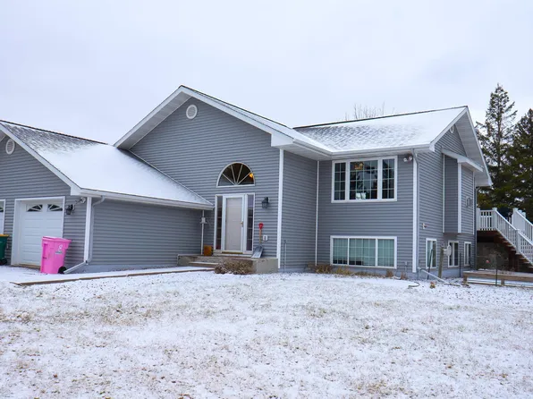 195 Prairie Ln, Esko, MN 55733