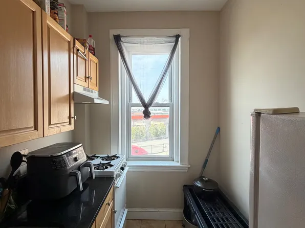 1197 Commonwealth Ave, Boston, MA