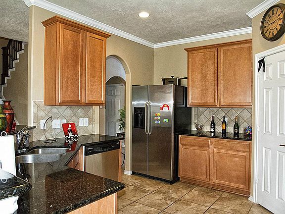 Beautiful Kitchen with granite counter tops.
