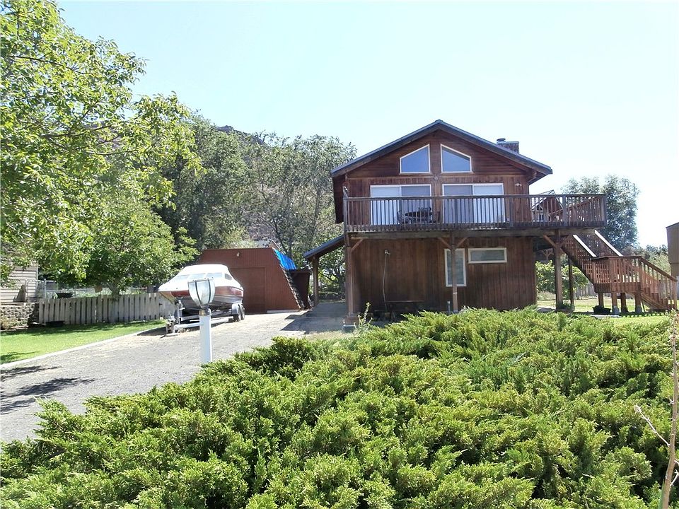 1st image of 395 River Dr SW