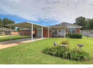 627 S 106th Ave E, Tulsa, OK 74128