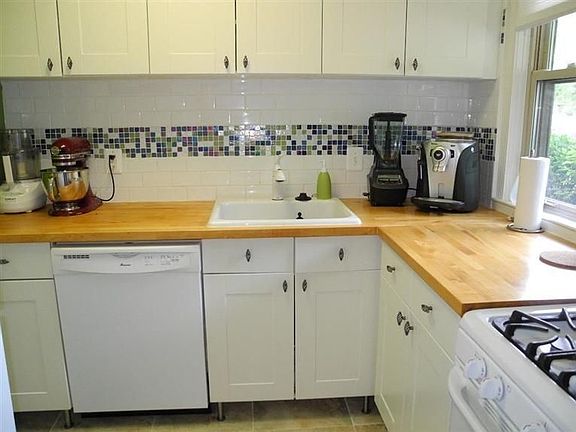 2nd image of 2238 Pittsfield Blvd