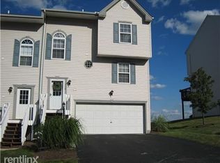 110 Cathedral Ct, Carnegie, PA 15106