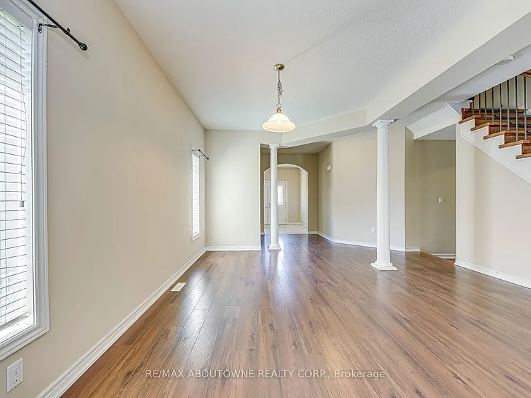 816 Roulston St — Photo 7