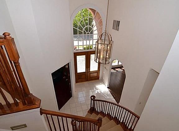 3rd image of 2612 E Prairie Creek Dr