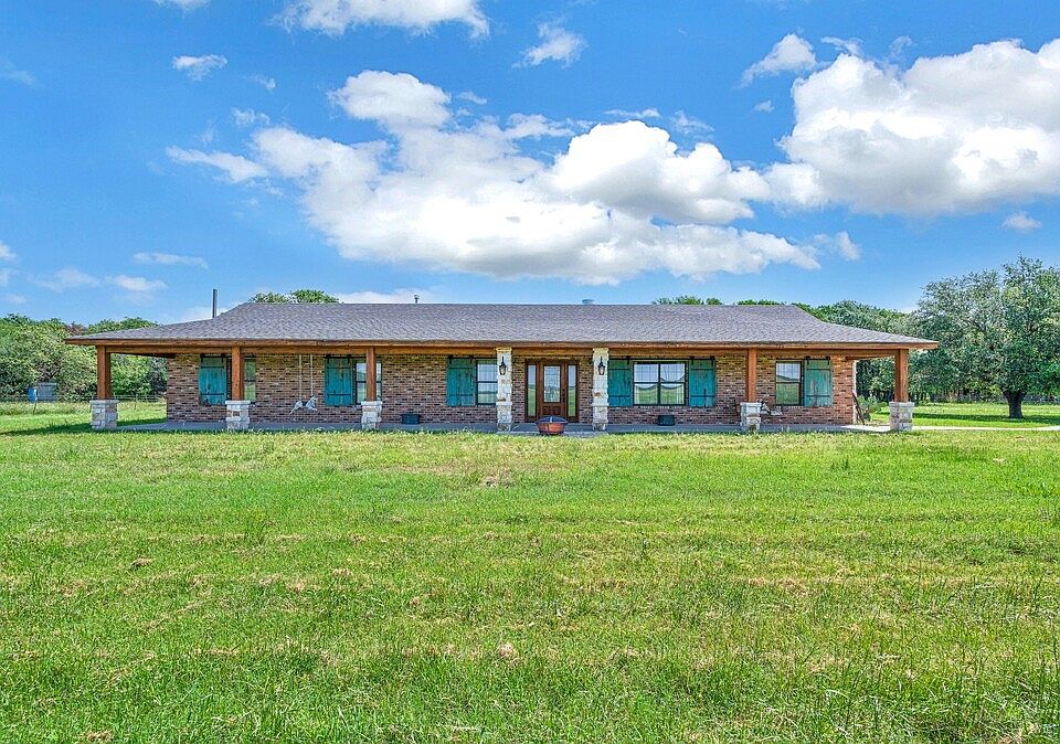 1st image of 1016 Oak Knoll Ln
